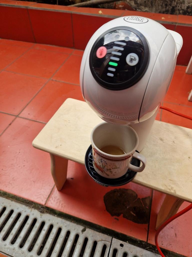 Machine à café Nescafé dolce gusto krups de couleur blanche, Enlèvement