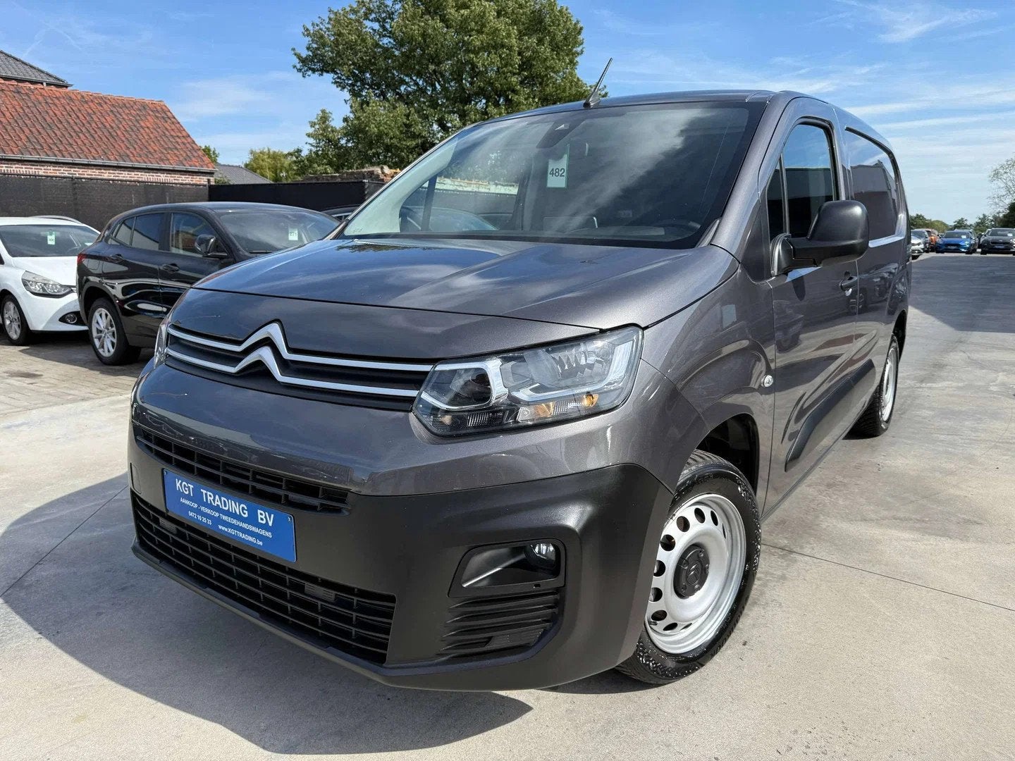 Citroën Berlingo 1.5 BLUEHDI XL L2 AUTOMAAT 130PK 3 ZIT NAV, Auto's, Automaat, Stof, Gebruikt, 4 cilinders