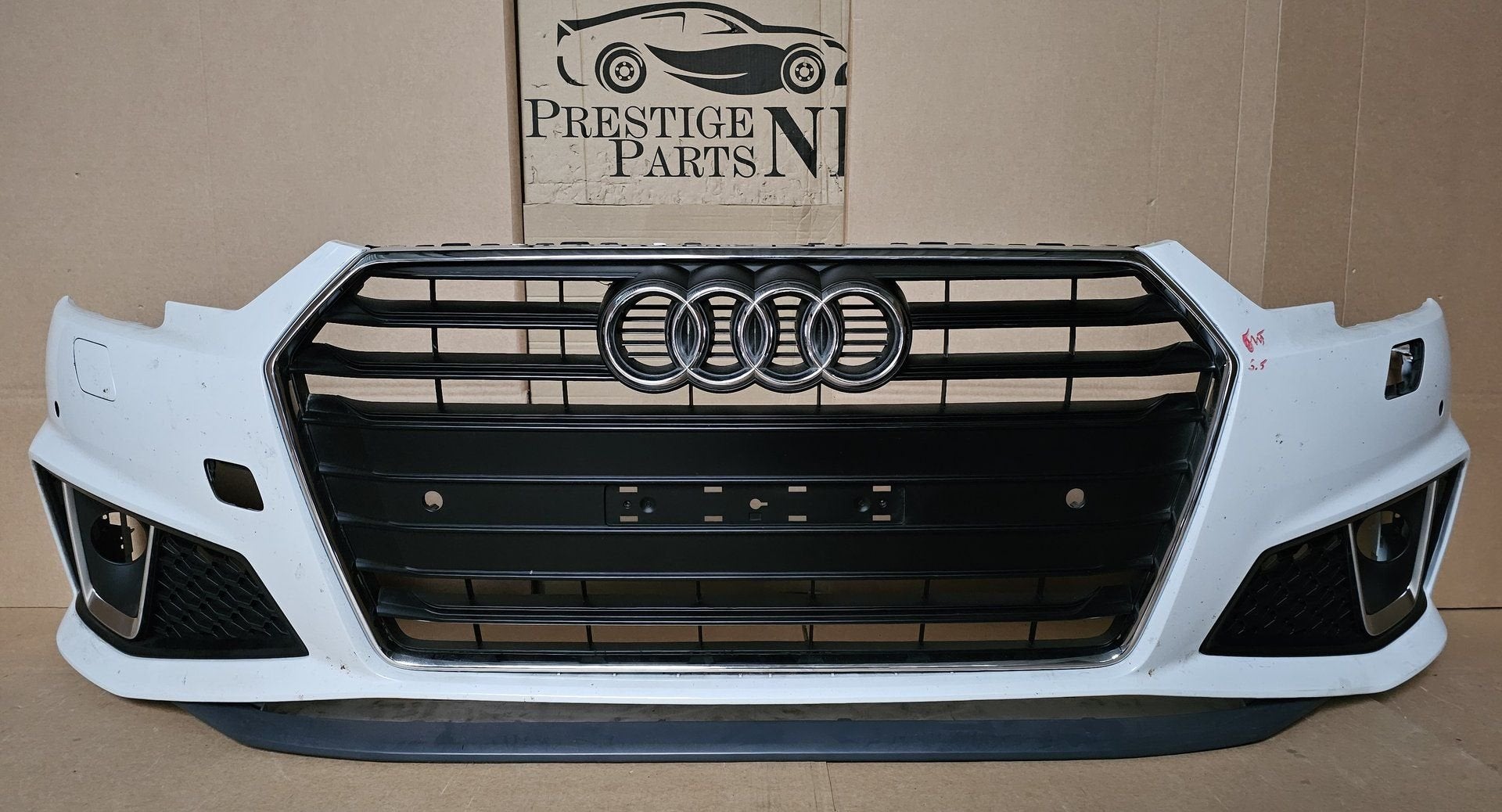 Bumper Voor Audi A4 B9 8W S-line Competition Plus 8W0 SLINE, -, Origine de la pièce connue, Audi, Utilisé