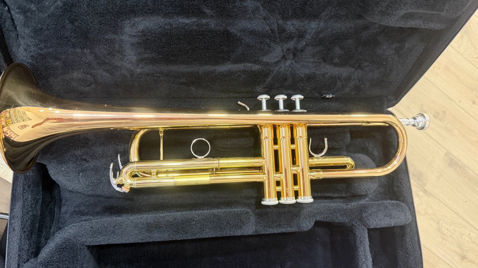 VERKOCHT - Yamaha ytr 4335 G ii Tompet Nieuw Compleet, Muziek en Instrumenten, Ophalen, Nieuw, Met koffer