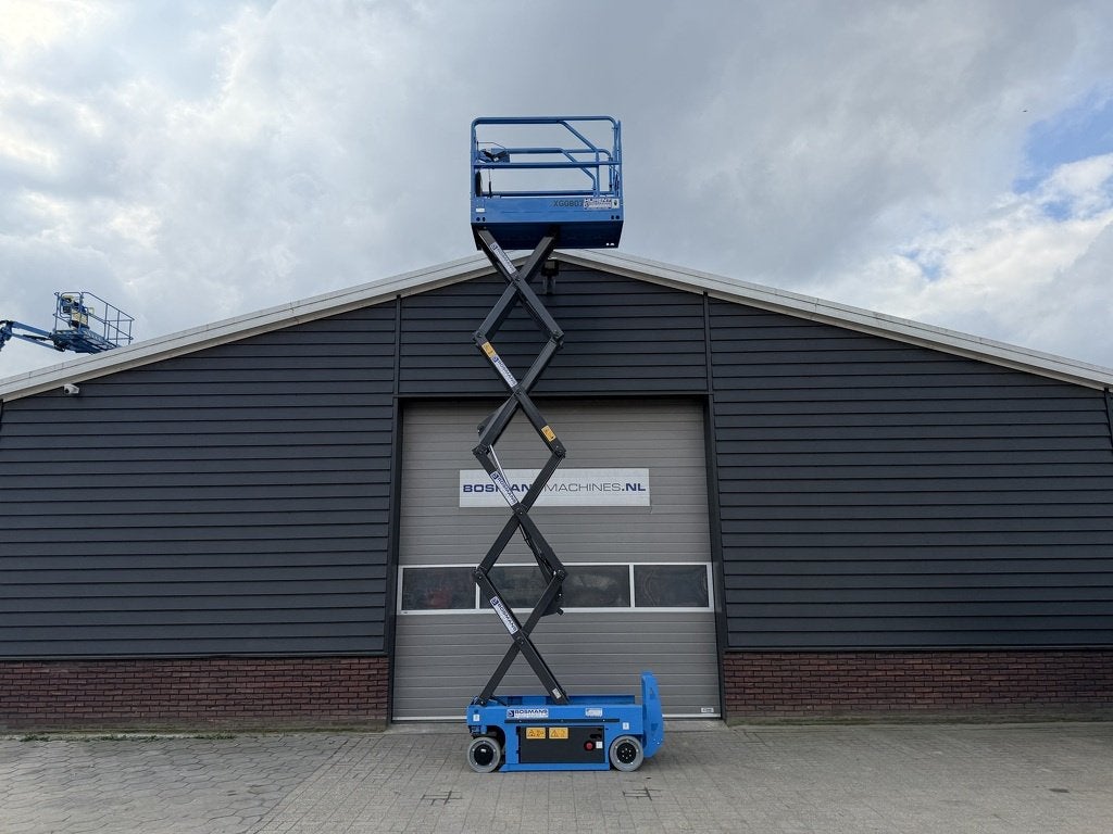 XCMG XG0807 AC schaarhoogwerker 7.8 M BJ 2024, Articles professionnels, Machines & Construction | Ascenseurs, Échafaudages & Échelles