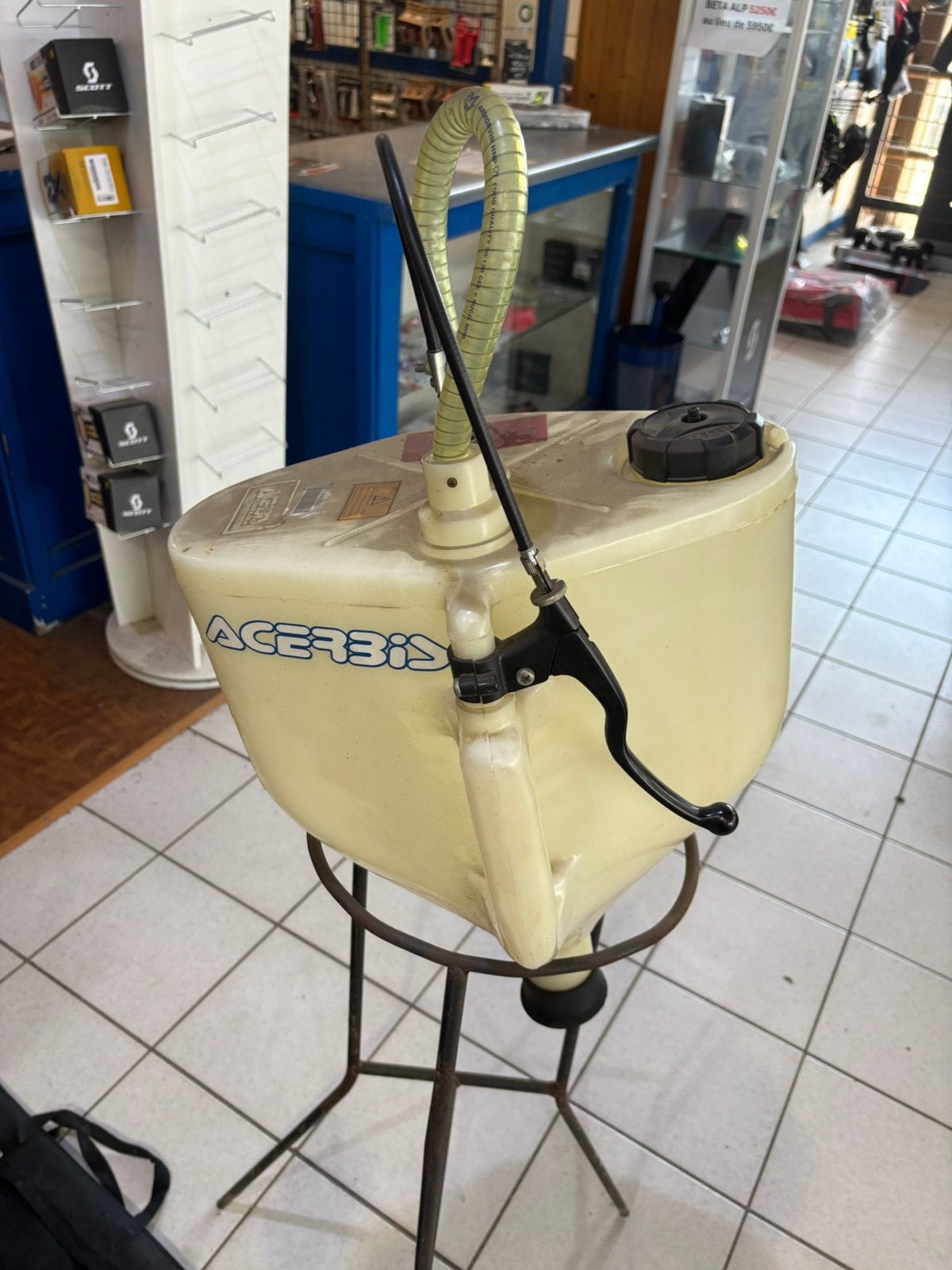 Réservoir de ravitaillement rapide Acerbis avec support, Autos : Divers, Outils de voiture, Enlèvement, Utilisé