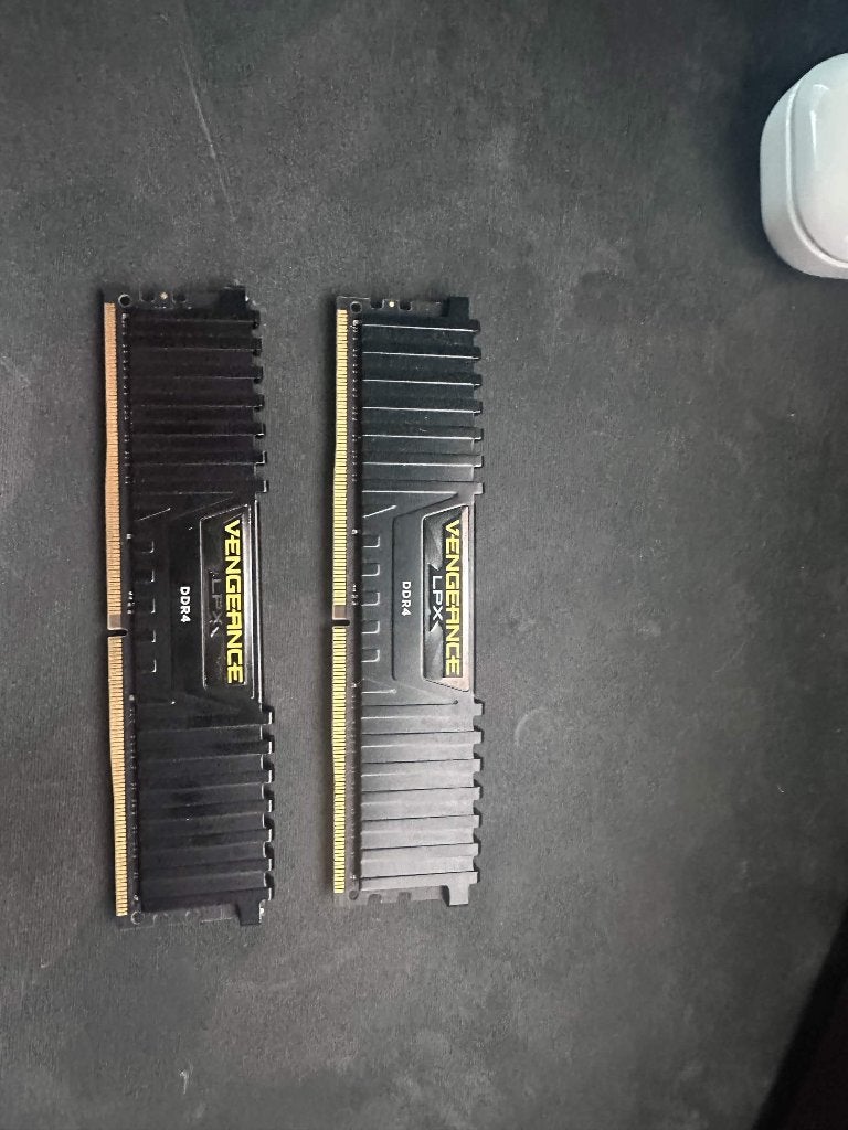 Vengeance LPX DDR4 32GB 2666mhz, Computers en Software, RAM geheugen, Ophalen, 32 GB, Zo goed als nieuw, Desktop