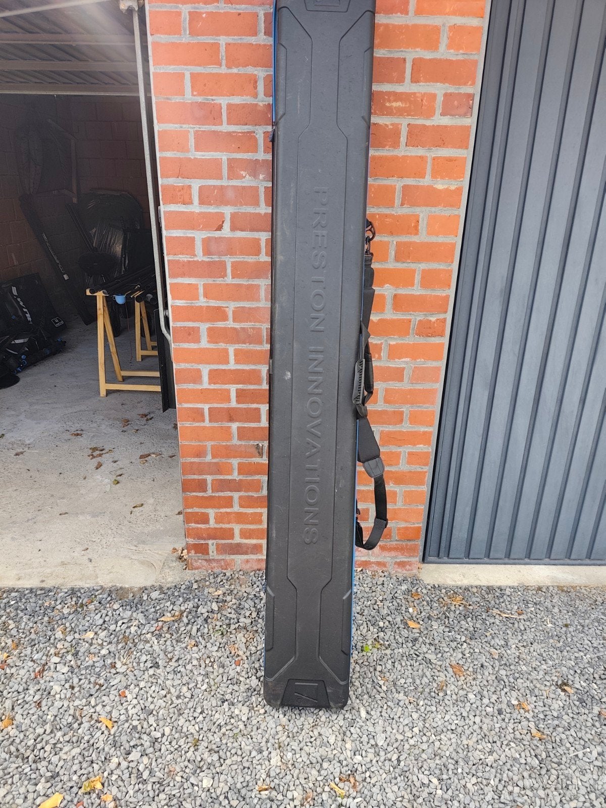 Fourreau rigide Preston xl