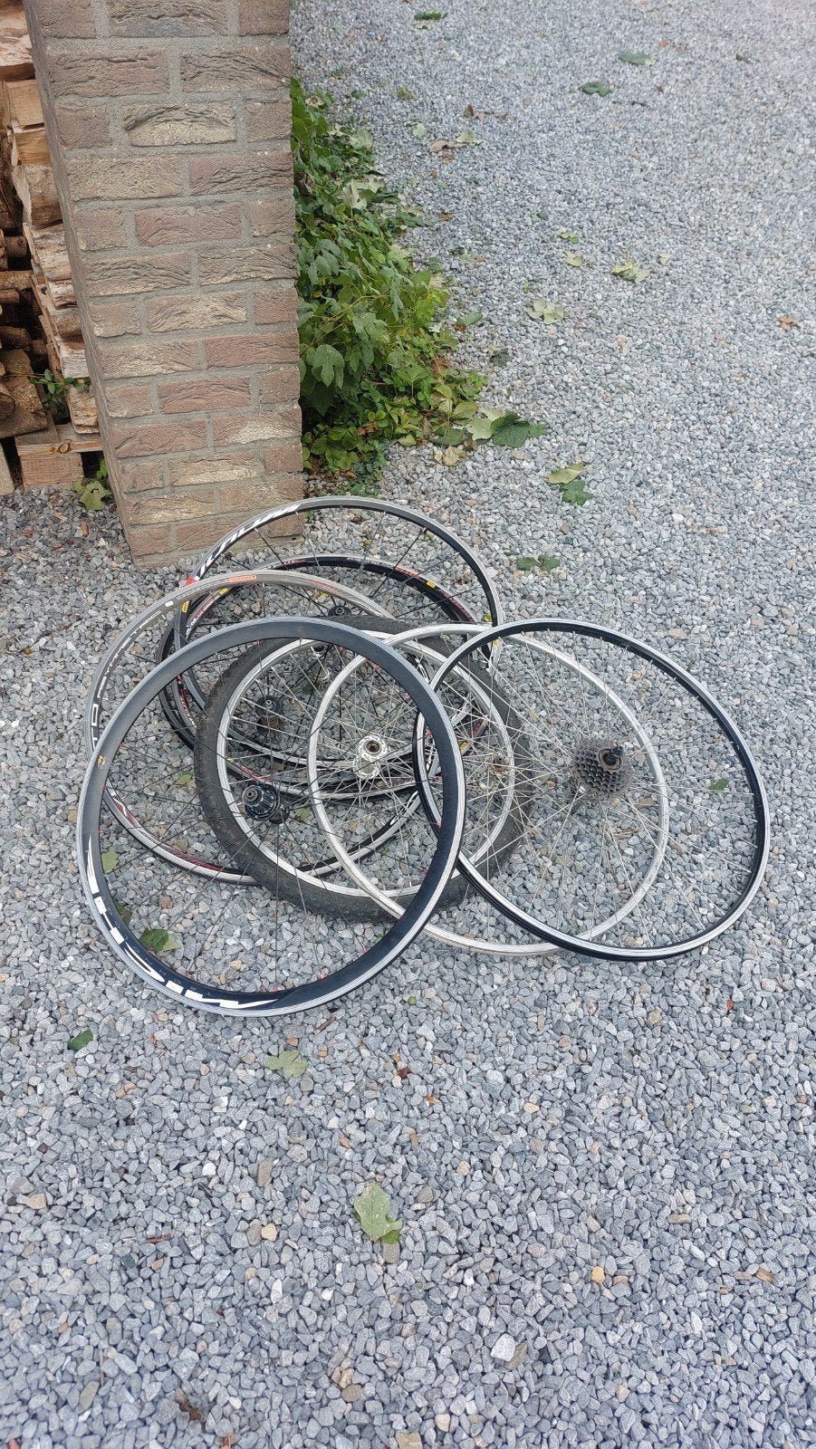 A donner - lot de roues vélo route, Enlèvement