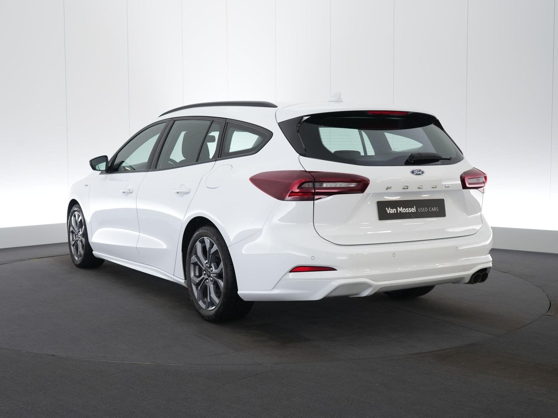 Ford Focus St Line Ecoboost, Auto's, Stof, Gebruikt, Wit, Bedrijf
