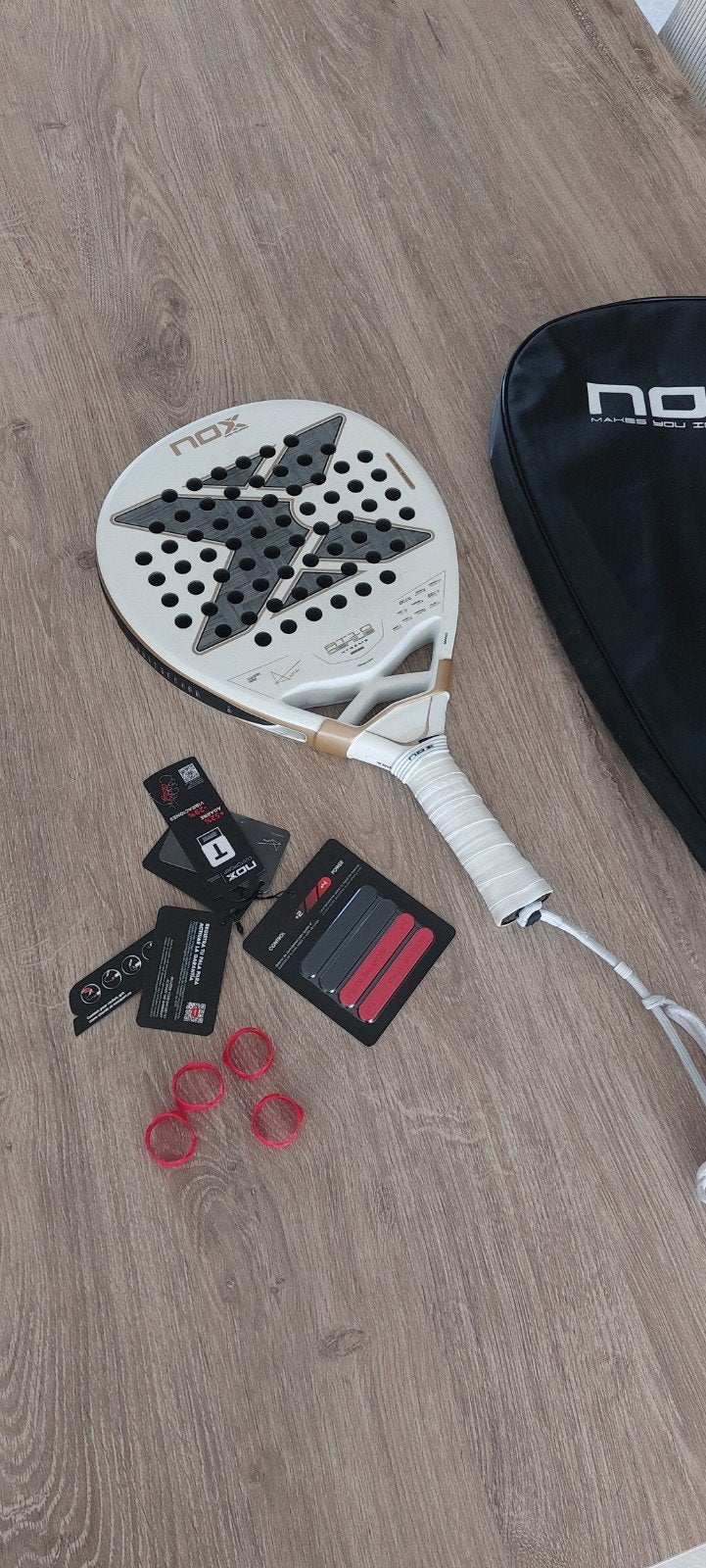 nox at10 luxury genius 12k alum xtrem, Sports & Fitness, Padel, Enlèvement ou Envoi