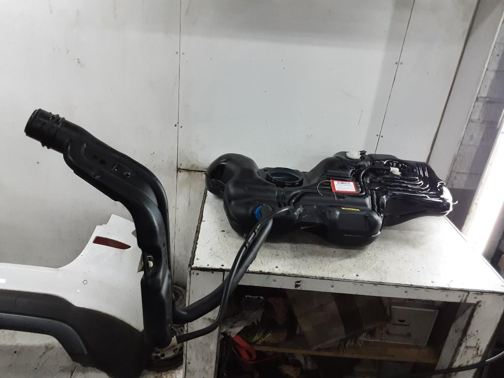BRANDSTOFTANK DS DS 3 / Crossback (UC / UJ / UR), Gebruikt, Overige automerken, Mevr. I. Hauben, Rue de l'Espoir 34 34
4030  GRIVEGNÉE, BE