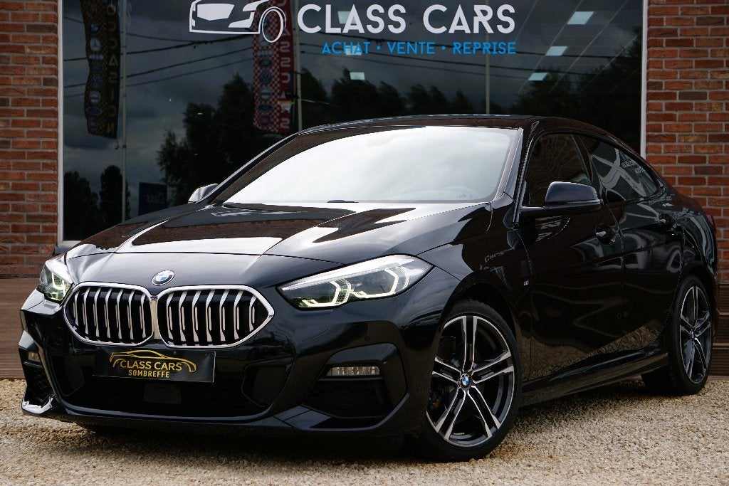 BMW 220d GRAN COUPE PACK M AUTO KEYLESS COCKPIT-PRO  PDC, Auto's, Dealer onderhouden, 1995 cc, 4 cilinders, Zwart