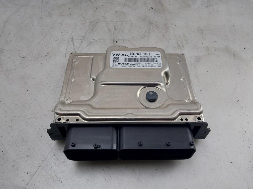 CALCULATEUR MOTEUR ECU Volkswagen Polo VI (AW1), Robert Bosch AG, Volkswagen, Utilisé, Robert-Bosch-Allee 1
74232  Abstatt, DE
