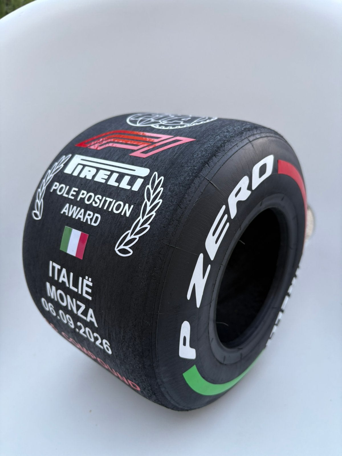 Réplique de l'IMOLA 2026 récompensant la pole position, Enlèvement ou Envoi, Comme neuf, ForTwo