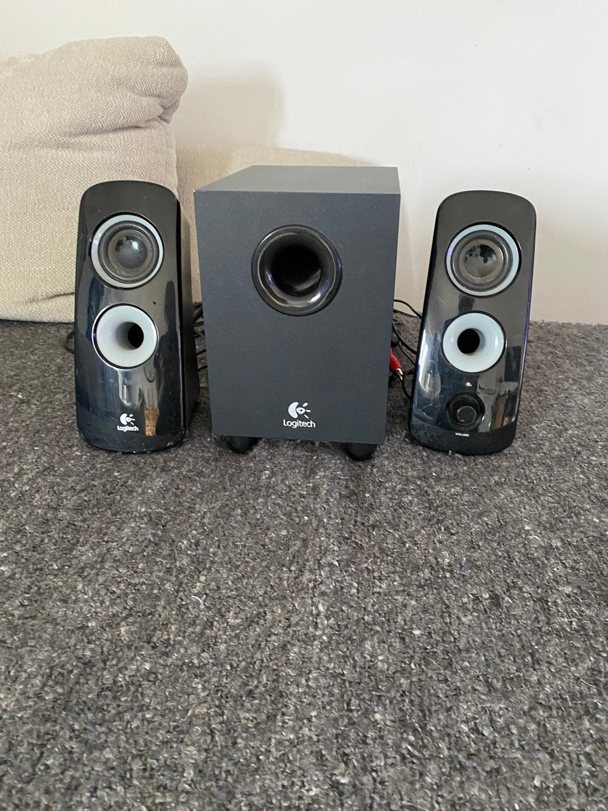Jit d’enceinte Logitech, Computers en Software, Pc speakers, Ophalen of Verzenden, Gebruikt