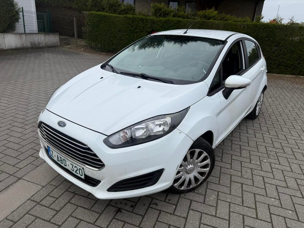 Ford flesta 2015 1.5 TDCI Airco 1er main 5P ROULE SUPER, Autos, Ford, Euro 5, Achat, Noir, 5 portes