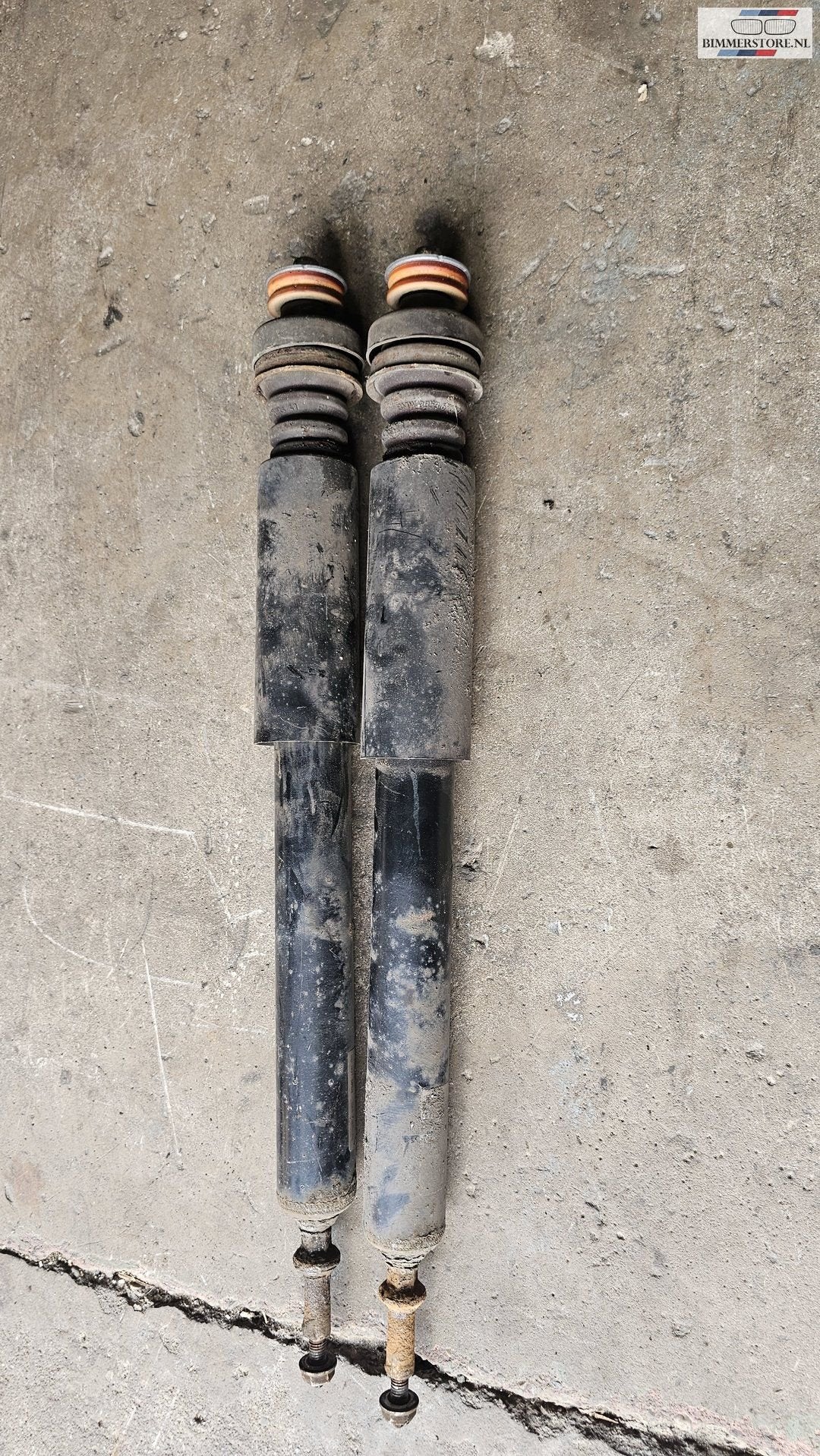Schokdemper set achterzijde  BMW 1 Serie E81 E82 33526782859, -, Origine de la pièce connue, Utilisé, -