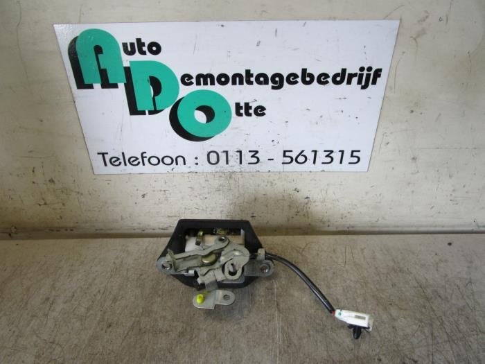 Slotmechaniek Achterklep van een Nissan Almera (Almera 02-), Gebruikt, -, -, Ophalen of Verzenden