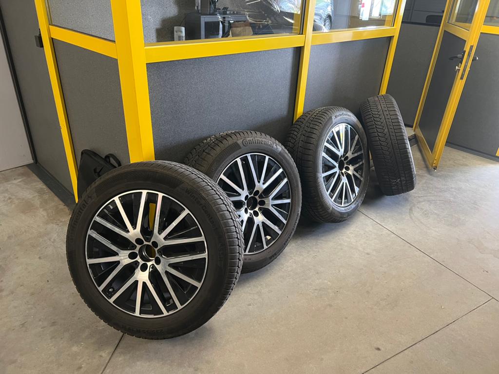 Jantes + pneus m+s Mercedes GLC, Autos : Pièces & Accessoires, Pneus & Jantes, Enlèvement, 19 pouces, Pneu(s)