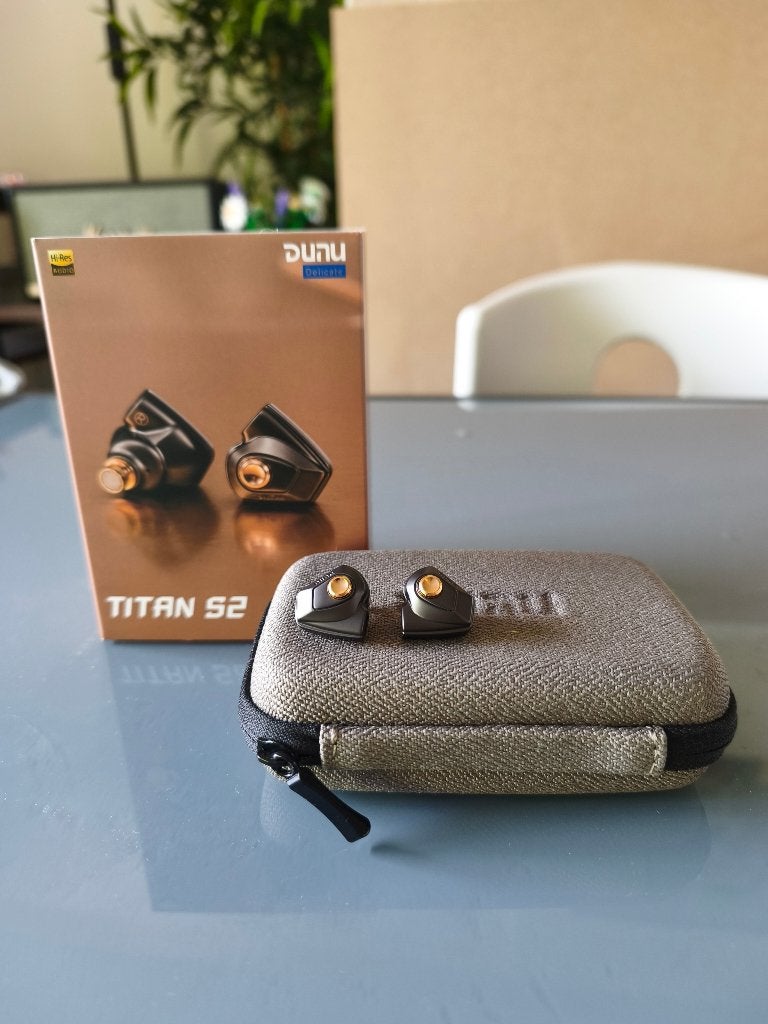 Dunu Titan S2, Autres marques, Comme neuf, Intra-auriculaires (In-Ear), Enlèvement ou Envoi