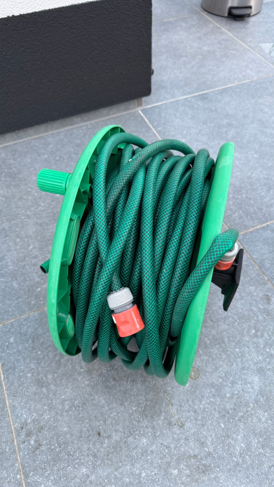 Dévidoir avec tuyau d’arrosage + raccords Gardena, Enlèvement, Comme neuf, Dévidoir