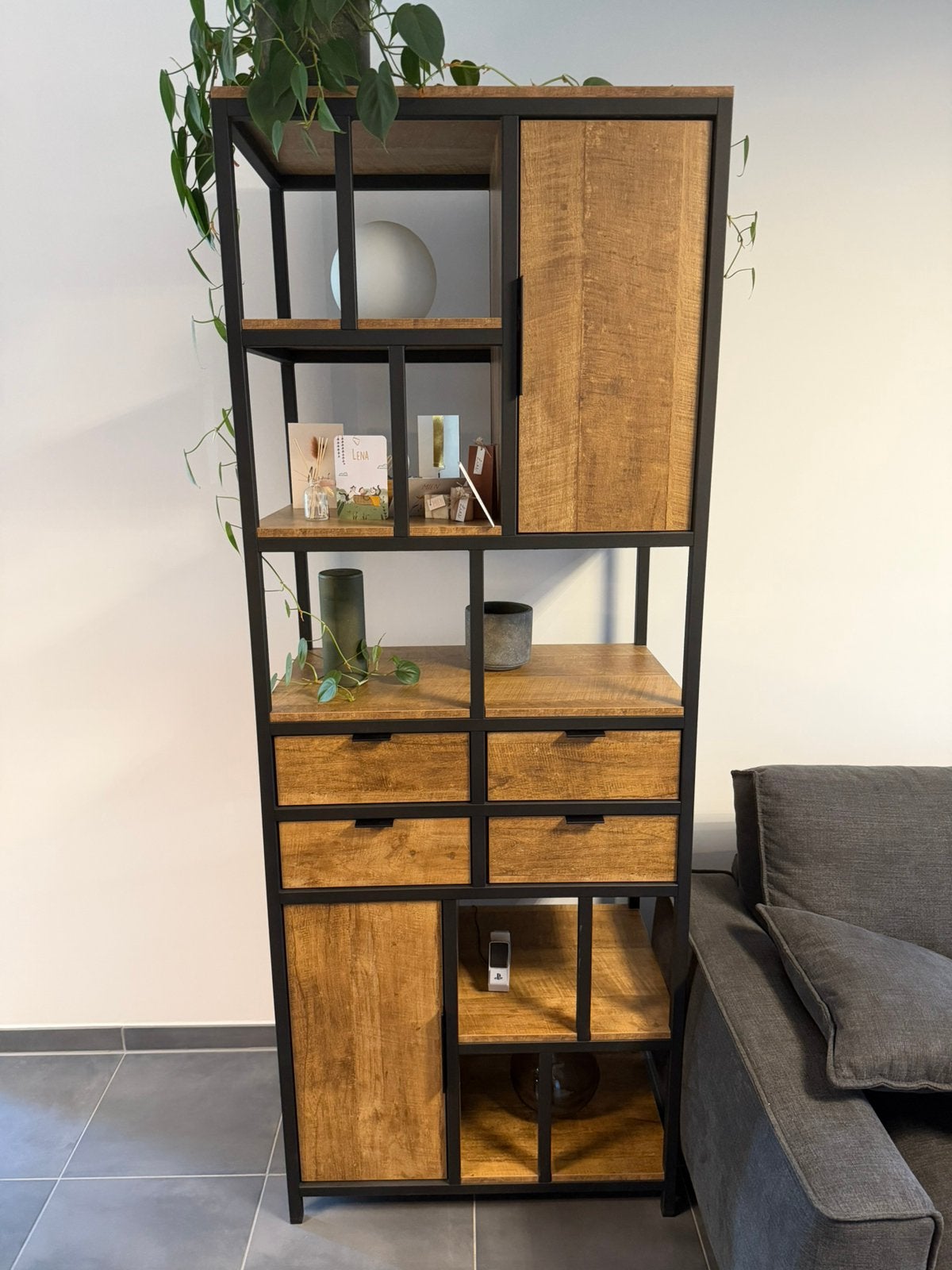 Wandkast hout/metaal, Ophalen, Zo goed als nieuw