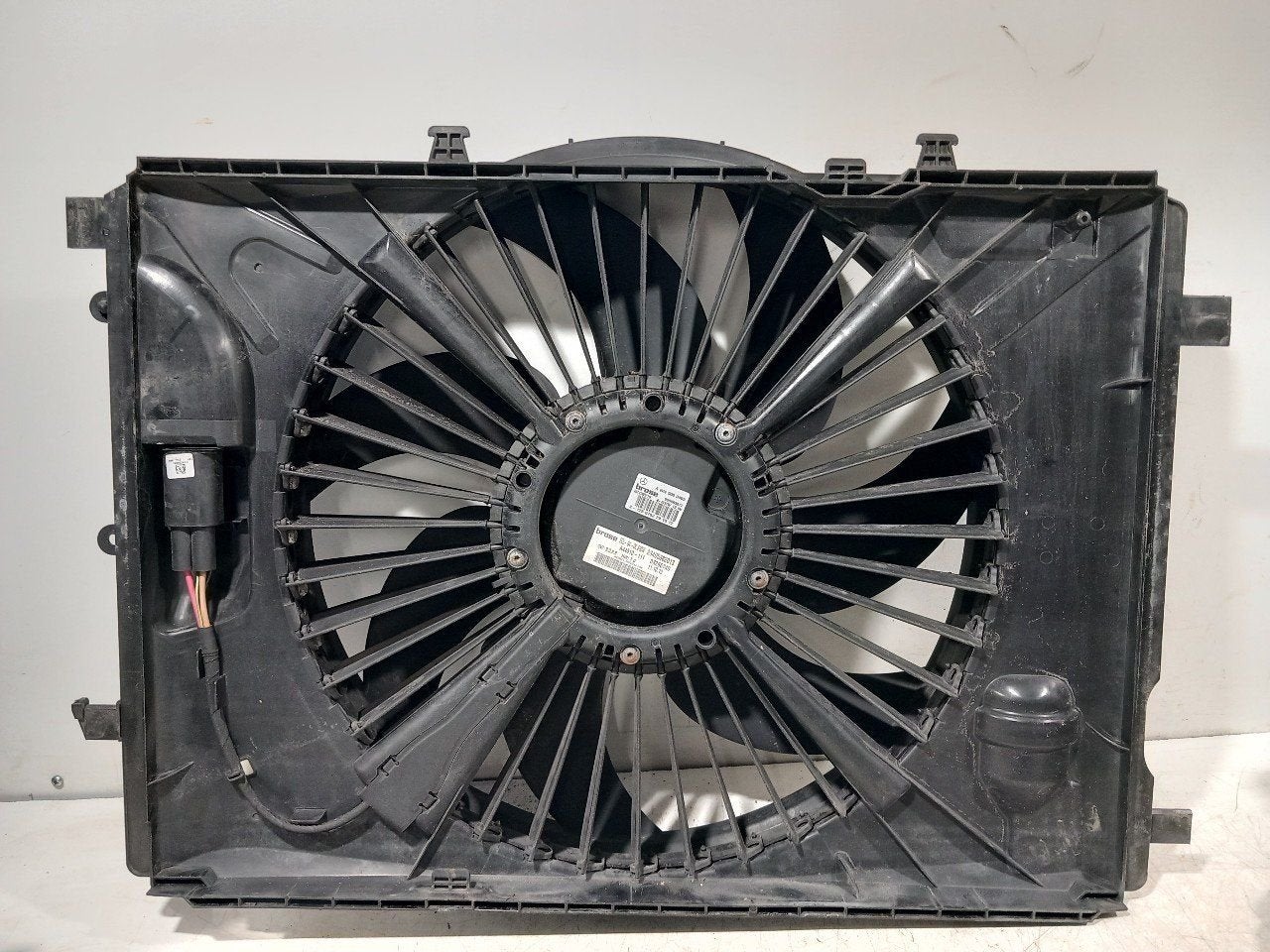 Koelventilator Mercedes-Benz E-Klasse, Auto-onderdelen, Onderdelen@venauto.nl, Van der Ven Autorecycling B.V., Gebruikt, Ettenseweg 76, 4706 PB Roosendaal, The Netherlands