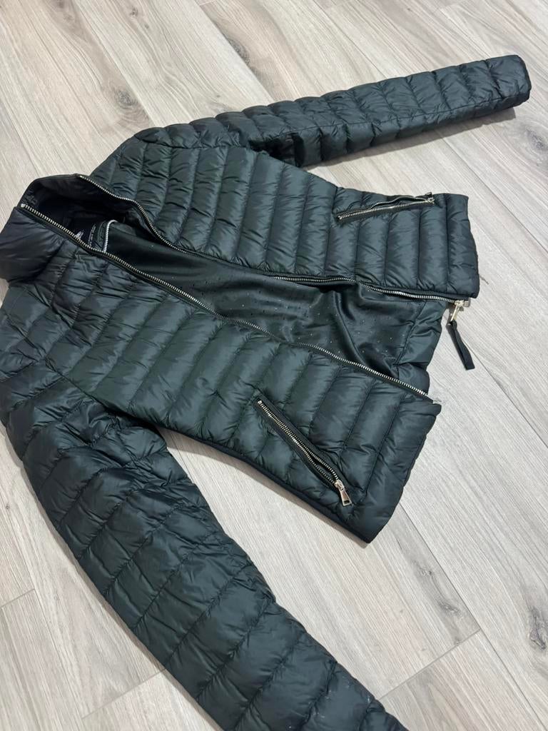 Mooi groen jasje maat-S  merk-ZARA kleur-donker groen, Kleding | Heren, Ophalen of Verzenden, Zo goed als nieuw, Maat 46 (S) of kleiner