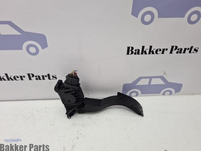 Gaspedaal van een Volkswagen Golf, Gebruikt, -, Volkswagen, -