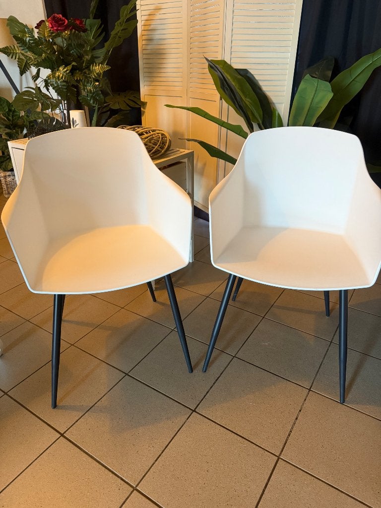 Moderne stoelen, Huis en Inrichting, Stoelen, Ophalen, Kunststof, Twee, Wit