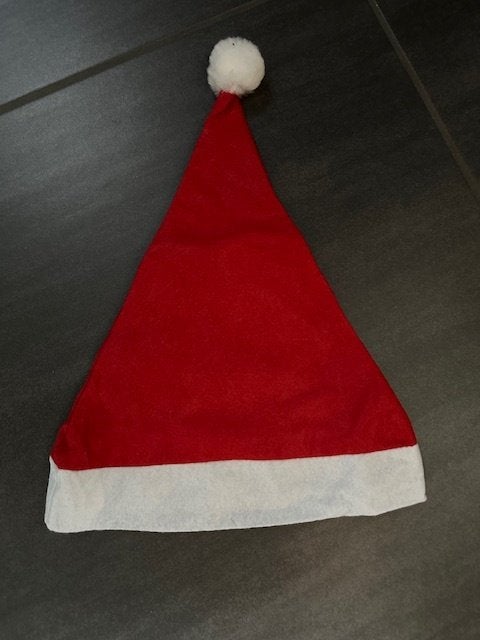 140 nieuwe kerstmutsen, Ophalen, Nieuw