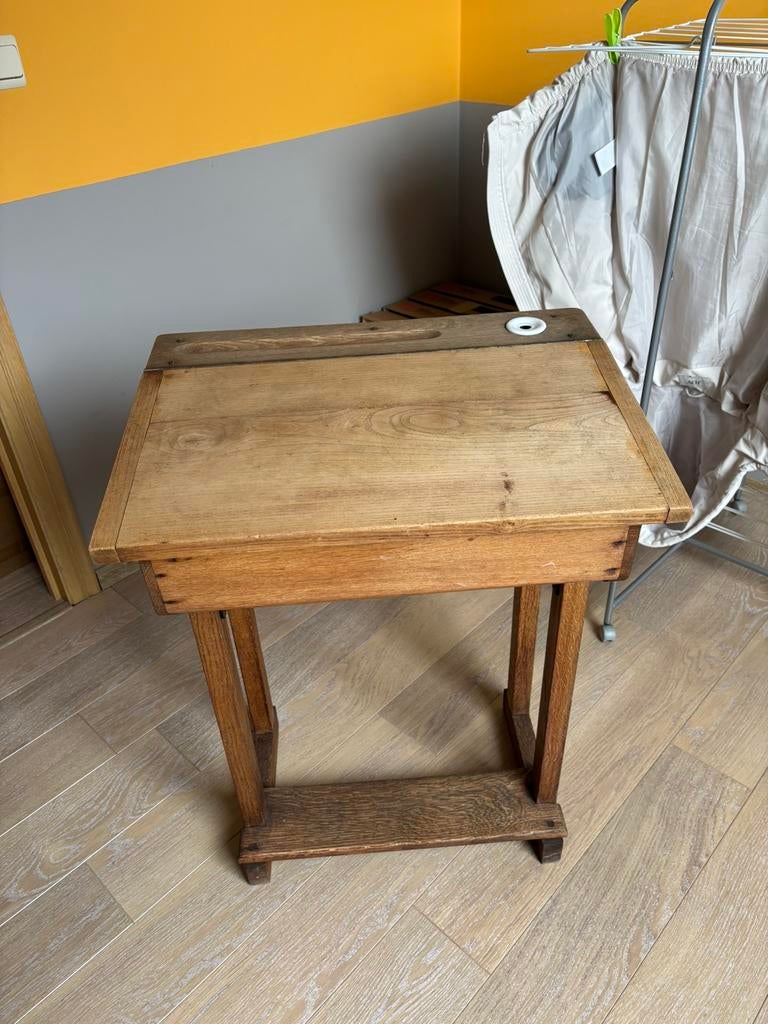 Vintage bureau, Huis en Inrichting, Tafels | Bijzettafels, Ophalen, Vierkant, Zo goed als nieuw, 60 cm of meer