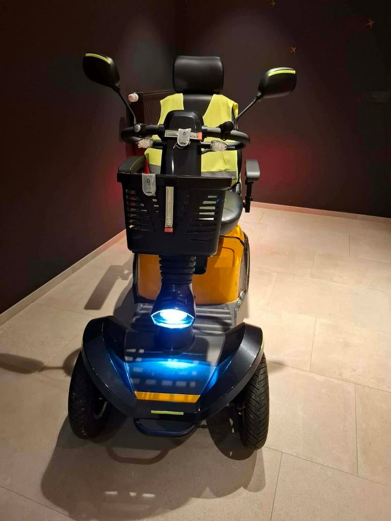 Scooter, Diversen, Rolstoelen, Ophalen, Zo goed als nieuw, Elektrische rolstoel