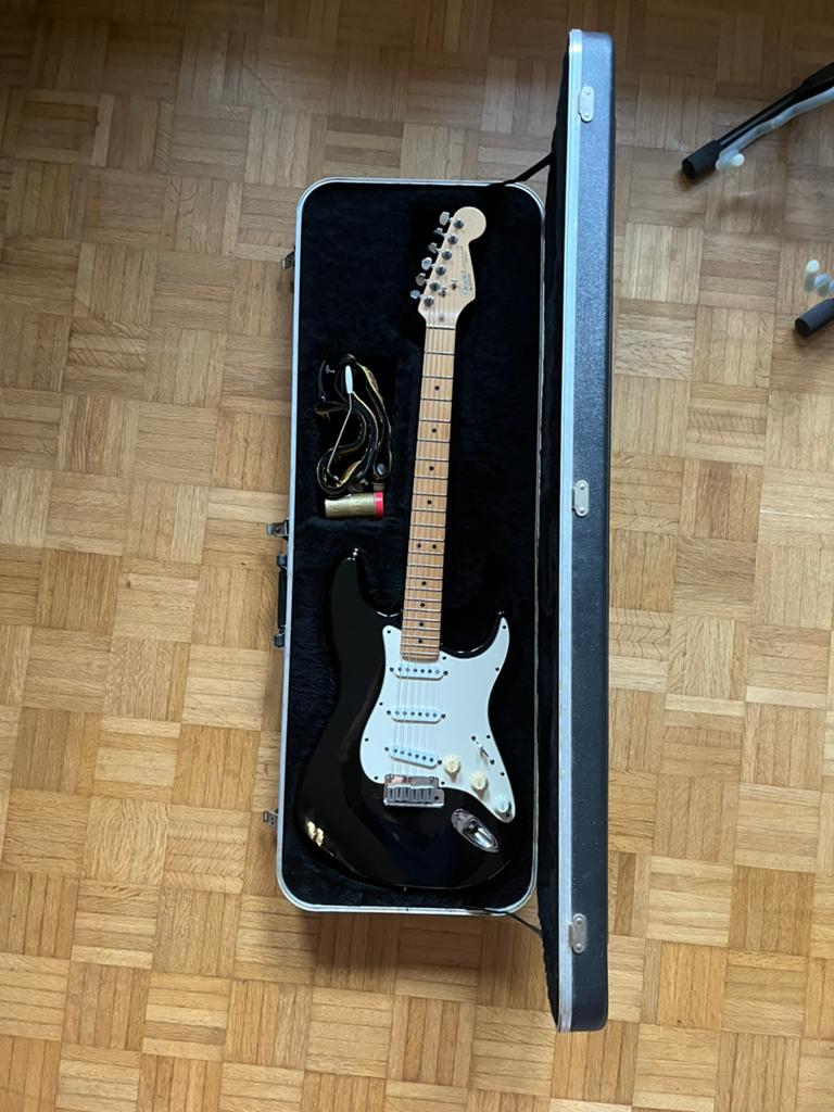 Fender Stratocaster standard USA 1993/1994, Enlèvement, Utilisé, Solid body, Fender