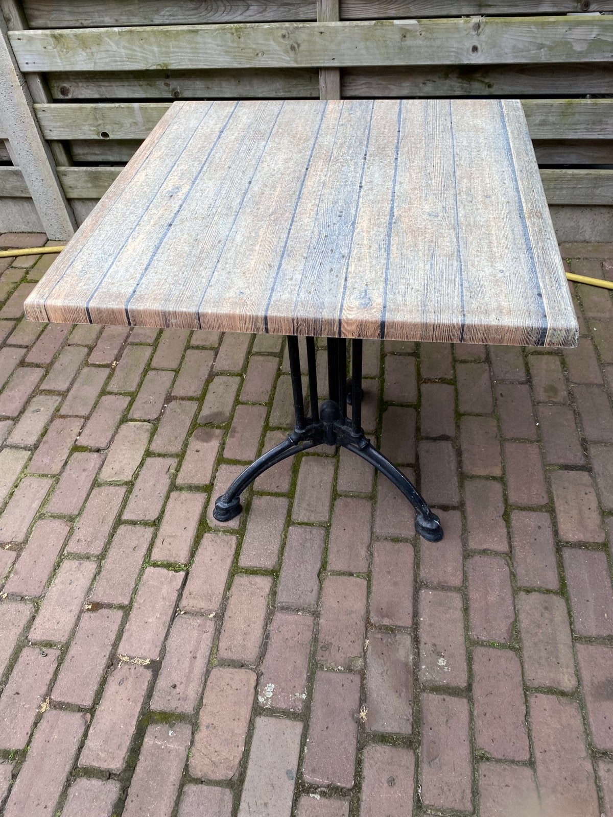 Tuintafel aluminium poot met werzalit blad 70x70, Tuin en Terras, Tuintafels, Ophalen, Gebruikt, Aluminium
