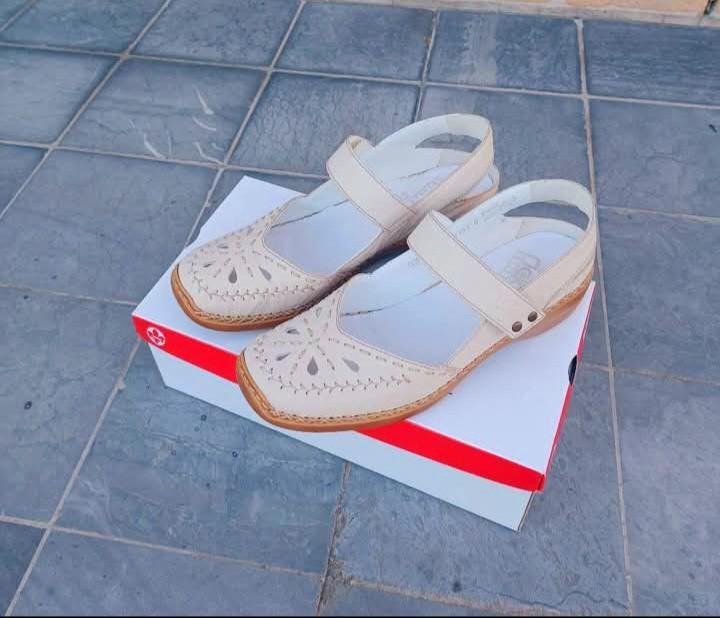Schoenen Rieker dames maat 40 NIEUW, Ophalen, Beige, Nieuw, Rieker