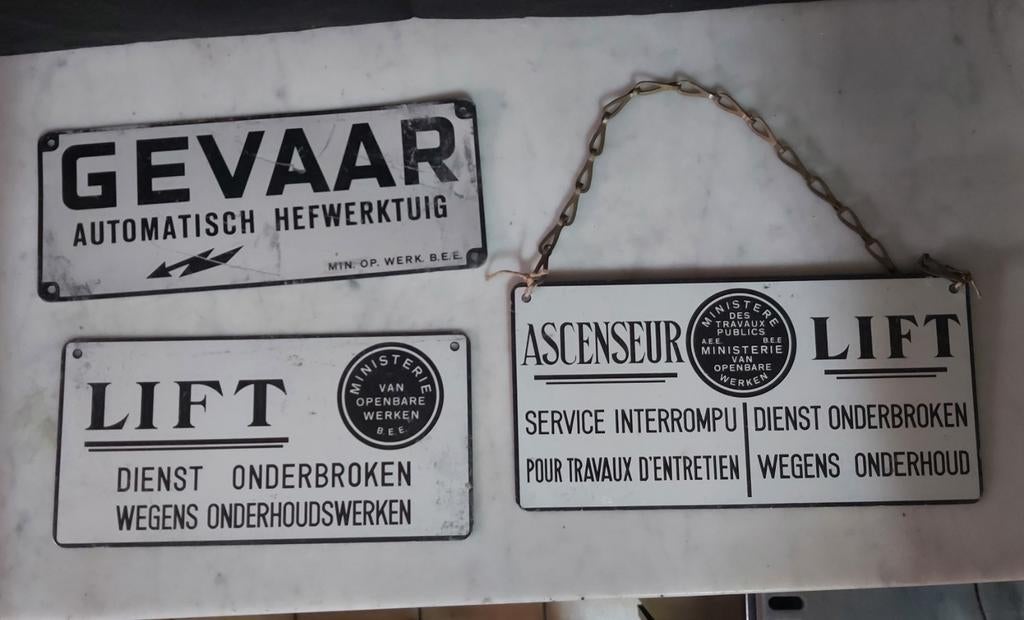 Bordjes uit blik 3 stuks, Ophalen of Verzenden