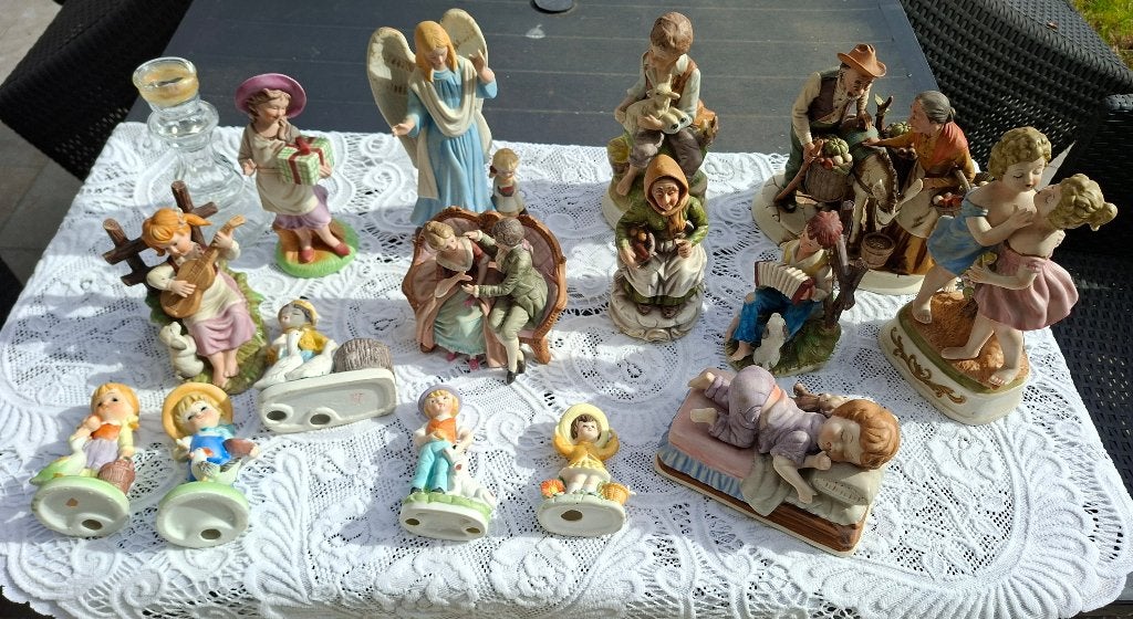 KLEINE BEELDJES  = kleine prijs,  geen nrs of handteken, Ophalen, Zo goed als nieuw, Hummel