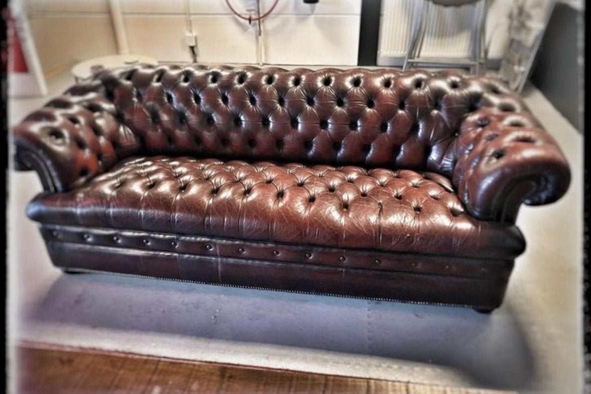 Chesterfield 3/1, Enlèvement, Comme neuf
