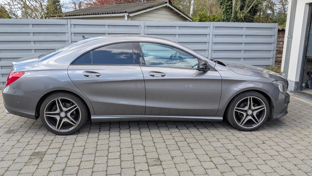 Style original CLA180 AMG, 90 kW, Achat, Boîte manuelle, Noir