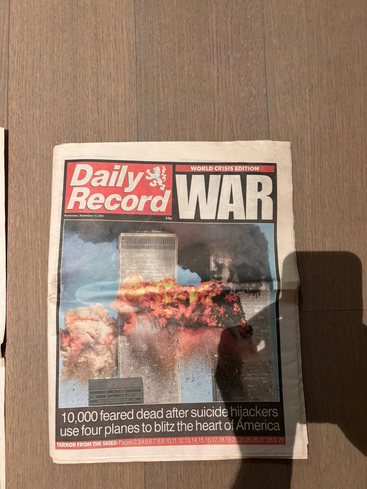 Daily Record 12/09/2001, Verzenden, Zo goed als nieuw, Krant