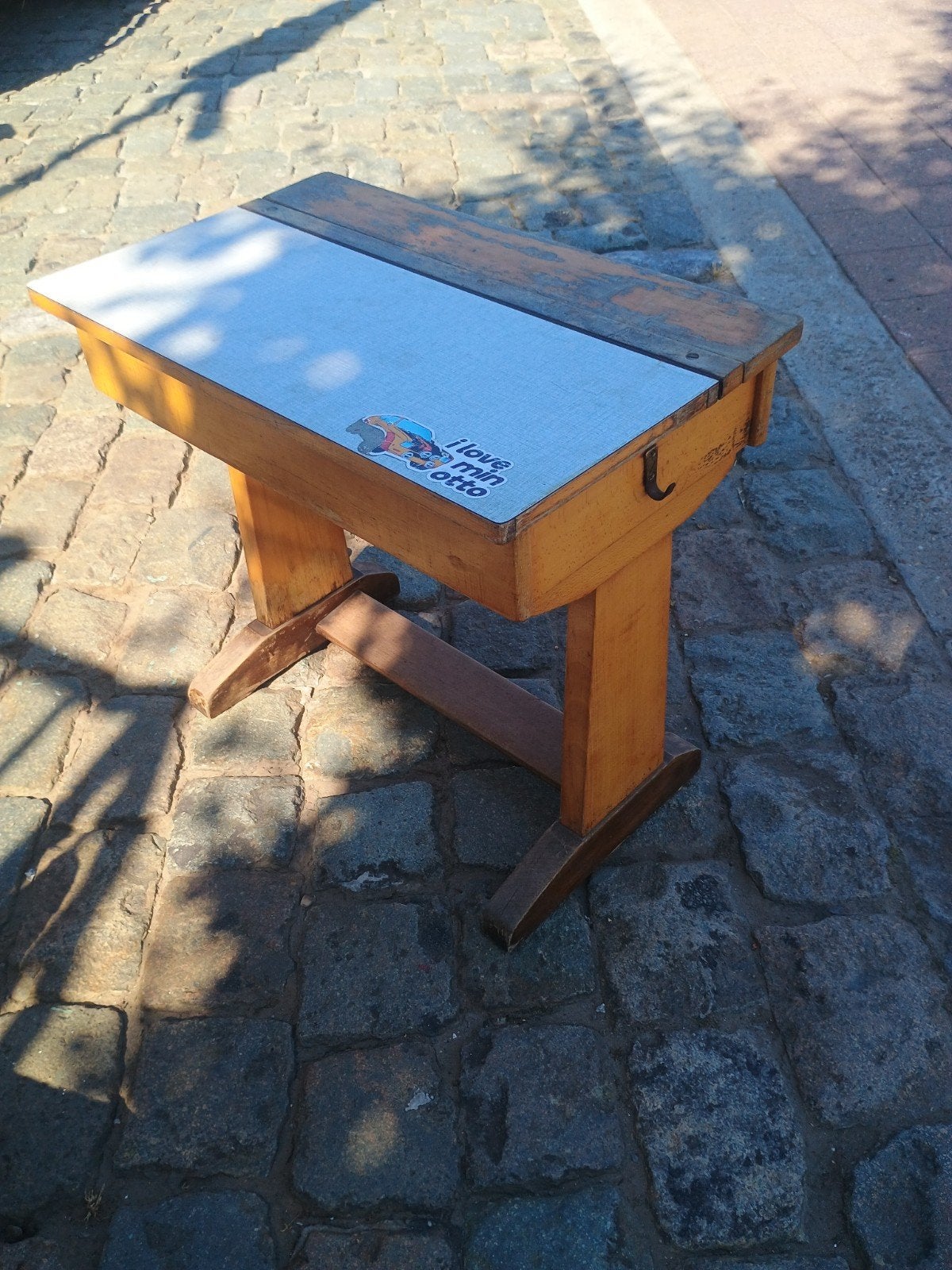 School bankje lessenaar kindjesburo 60cm ho 65cm bre 40cm di, Enlèvement, Bois