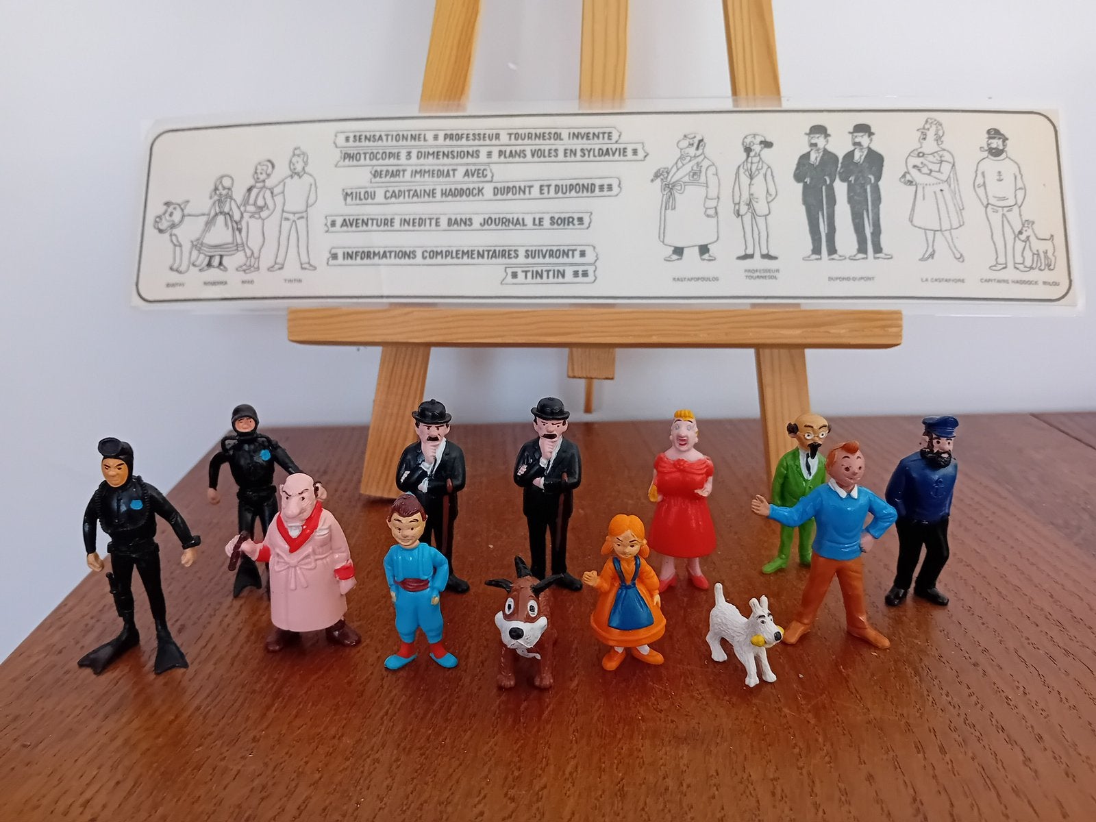 Tintin et le lac aux requins - figurines série comp’ete, Envoi, Tintin, Comme neuf, Autres types