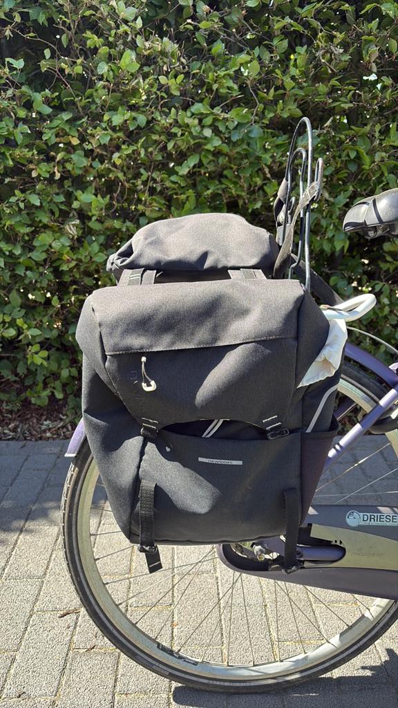 Dubbele fietstas Newlooxs, Ophalen, Zo goed als nieuw
