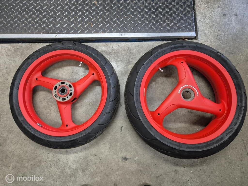 Achterwiel voorwiel wielen velgen ducati racing 748 916 996, Motoren, Gebruikt, Factorystore.service@ducati.com, Ophalen of Verzenden