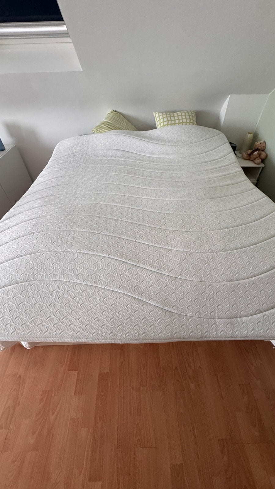 Surmatelas 180x200 a memoire de forme, Maison & Meubles, Enlèvement, Comme neuf