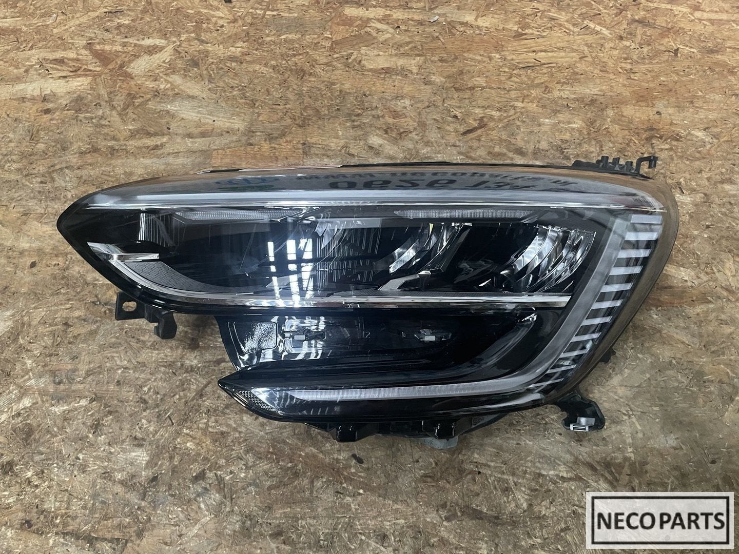 RENAULT MEGANE 4 VOL LED KOPLAMP LINKS 260608417R ORIGINEEL, Gebruikt, -, Renault, -