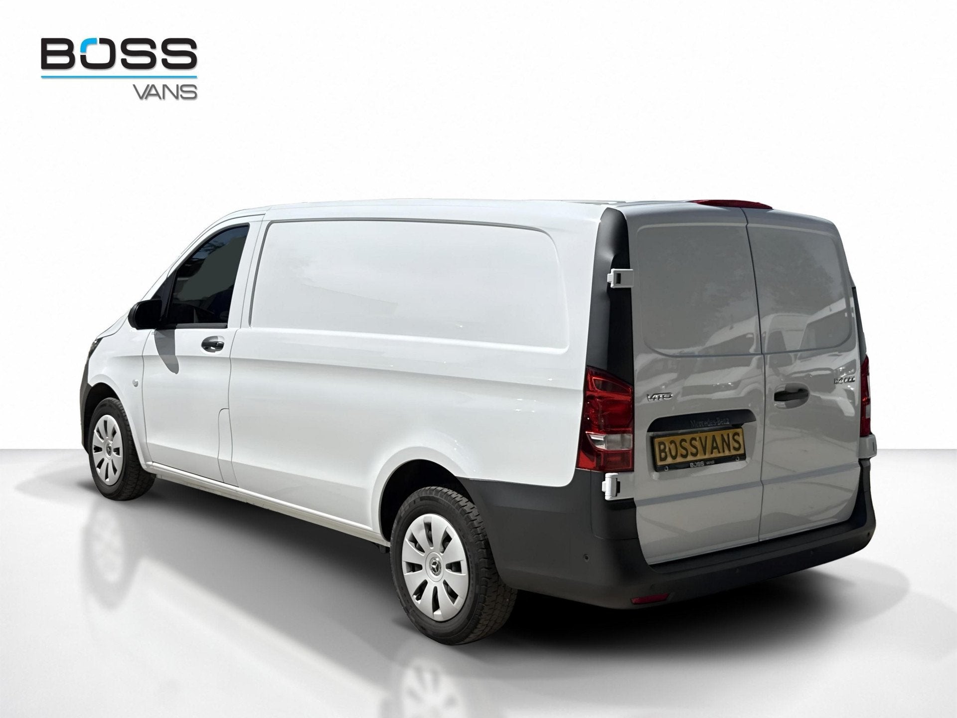 Mercedes-Benz Vito 114 1.9 CDI Automaat L2H1 MBUX Dakdragers, Gebruikt, Zwart, 4 cilinders, 2000 kg