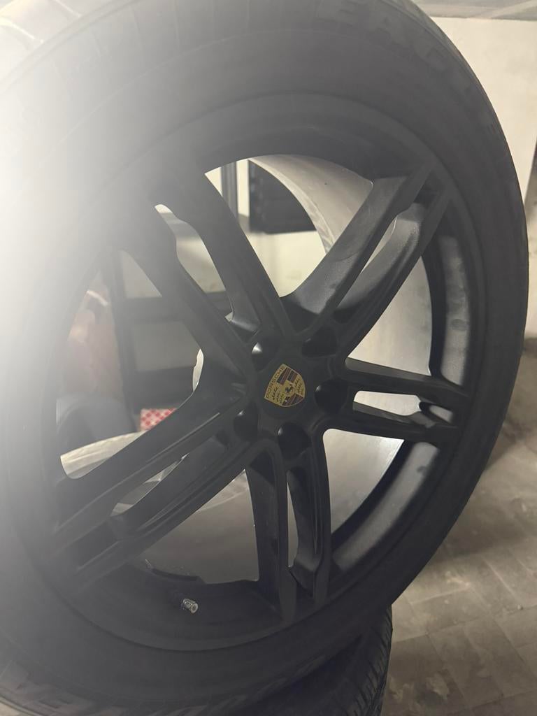 Jantes porsche macan noir 19 pouces, Enlèvement, 19 pouces, Pneu(s)