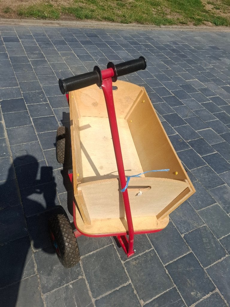 Chariot de jardin 4 roues à vendre, Moins de 60 litres, Enlèvement, Comme neuf, Chariot de transport