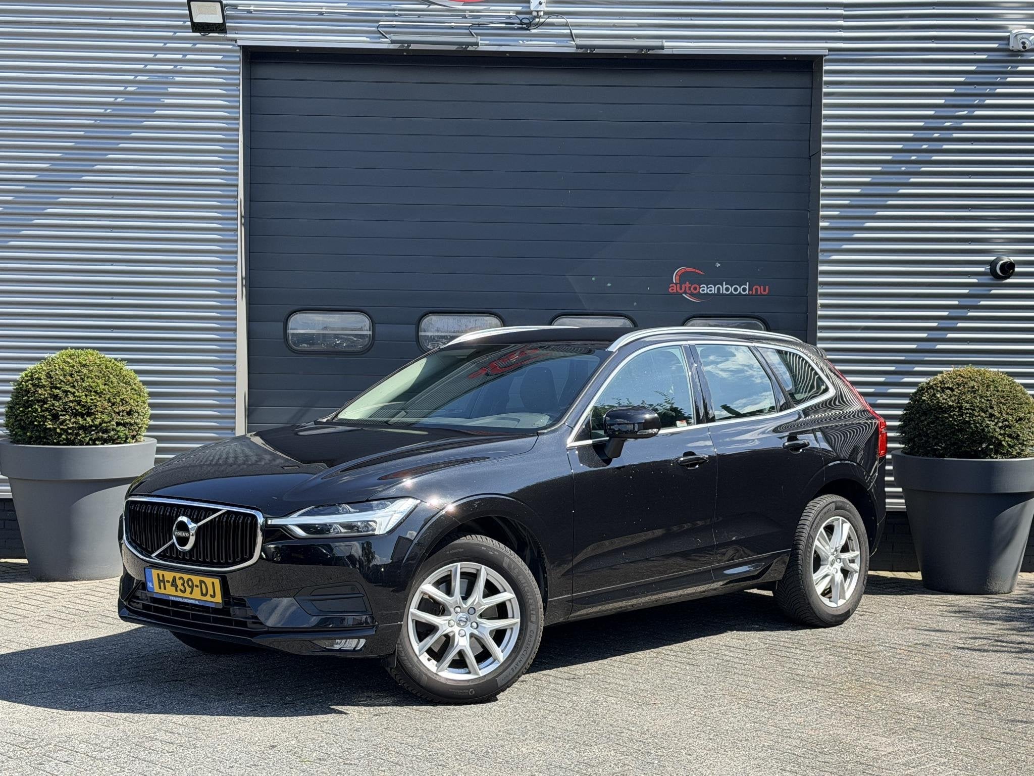 Volvo XC60 2.0 D4 Momentum (automatique), Autos, Cuir, Achat, Entreprise, 5 portes