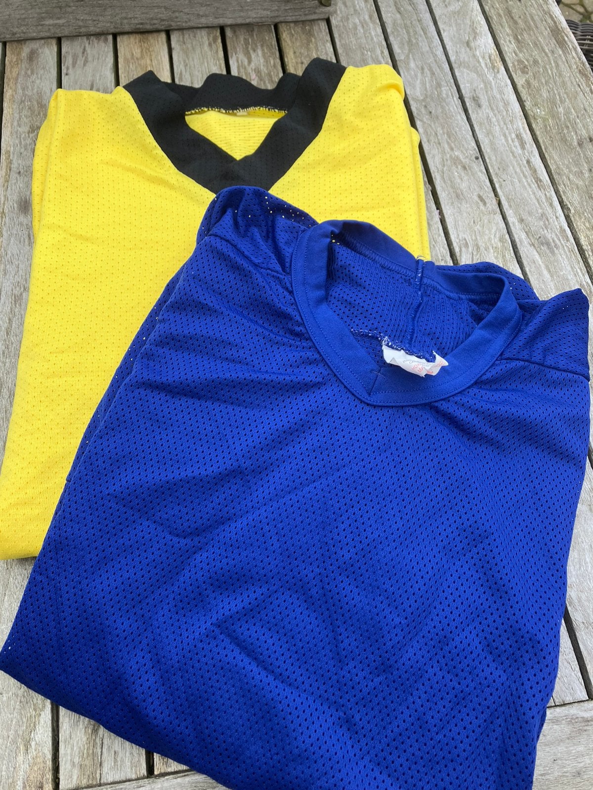2 hockey shirts maat XL, Sport en Fitness, Hockey, Ophalen, Zo goed als nieuw