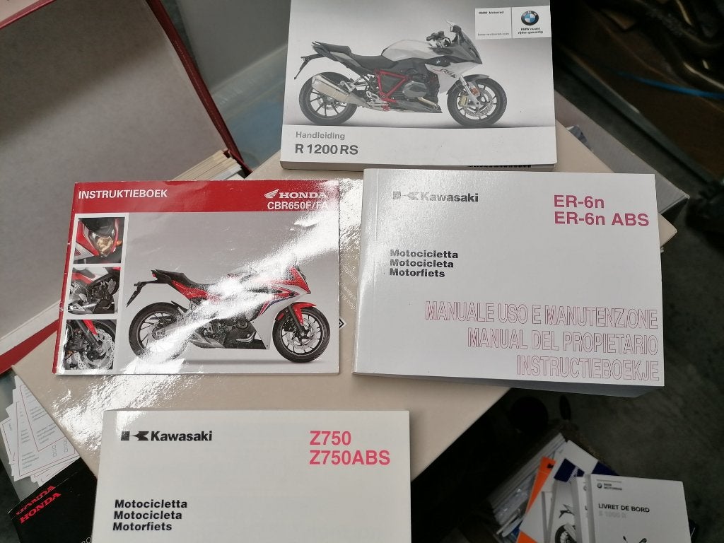 Manuel d' utilisation moto Honda - Kawasaki - BMW - Aprilia, Enlèvement, Autres marques